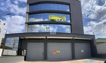 Imagem: Matozinhos - Prédio Inteiro - Centro