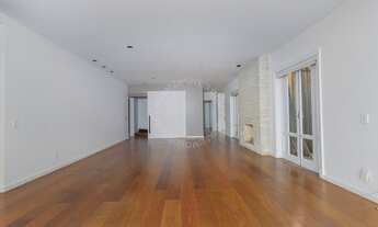 Imagem 3: Casa em condomínio para comprar no Jardim Guedala com 4 quartos (3 suítes)