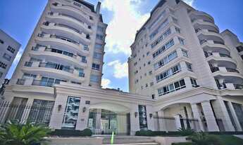 Imagem 5: Cobertura pronta em grande estilo no LESSENCE Cabral com 4 suítes