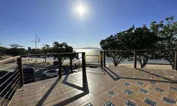 Imagem 4: Com uma vista de tirar o fôlego ... Frente para o mar !! Excelente oportunidade na Praia