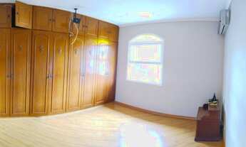 Imagem 6: Sobrado no Barro Branco com 03 dormitórios, 02 salas e 04 vagas