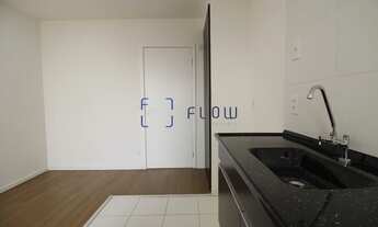 Imagem 4: Apartamento com 2 quartos (sem suíte), 1 banheiro, 1 vaga de garagem e elevador