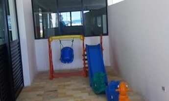 Imagem 5: Harmonia descreve esse imóvel, sala ampla e varanda com vista panorâmica da praia de Cande