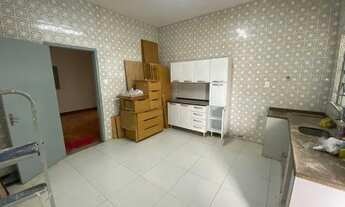 Imagem 2: Casa para aluguel possui 200 metros quadrados com 3 quartos em Santos Dumont - Londrina