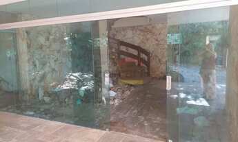 Imagem 5: SOBRADO NO TREMEMBÉ - 1.000 M² DE A/C - 1.950 M² DE TERRENO - 5 SUÍTES