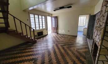 Imagem 2: Casa Residencial com 3 dormitórios no bairro Petrópolis - Porto Alegre/RS