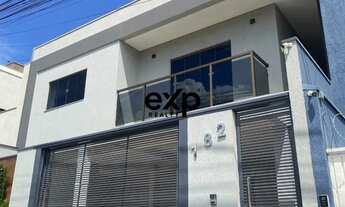 Imagem: Casa ótima qualidade, 3q, 3 vagas, piscina