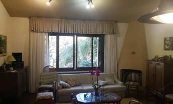 Imagem 3: Casa Ampla com 5 Dormitórios e Vista para o Guaíba no Bairro Teresópolis Porto Alegre/RS