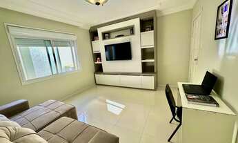 Imagem 3: Linda casa com 393 m2 úteis, 5 dormitórios, sendo 2 suítes, no Jardim Social/Curitiba