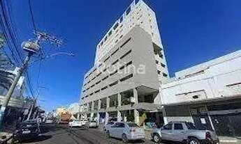 Imagem: Andar corrido para alugar, Osvaldo Rezende