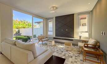 Imagem 6: Casa mobiliada - 4 dormitórios - 3 suítes - Pátio com piscina - Jurerê Internacional - Flo