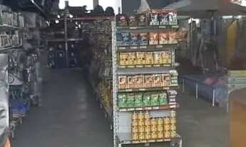 Imagem: Casa de ração Itapecerica da Serra. Ref