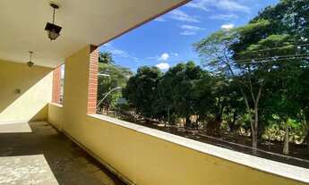 Imagem 3: Casa ampla à venda no Centro de Ponte Nova