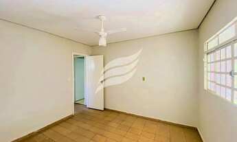 Imagem 3: Casa com 03 quartos à venda no bairro Presidente