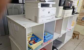 Imagem 6: Vende-se balcões e prateleiras