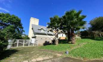 Imagem 2: Casa de Alto Padrão com Suítes, Piscina e Varanda Gourmet no Condomínio Paragem Verdes Cam