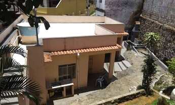 Imagem 2: Casa 03 Dormitórios 01 Vaga de Garagem à venda, 261 m² por R$ 210.000 - Costa Carvalho - J