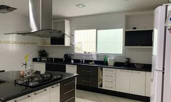 Imagem 3: Sobrado para venda tem com 3 quartos em Canto do Forte - Praia Grande - SP