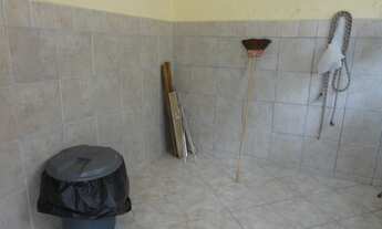 Imagem 4: Casa de condomínio para venda possui 385 metros quadrados com 4 quartos