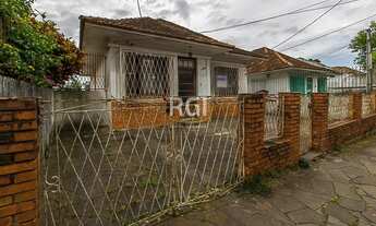 Imagem 2: Casa 5 dormitórios e 2 vagas de garagem - Passo da Areia