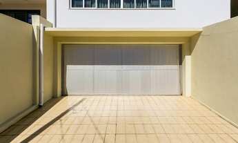 Imagem 4: Casa de 211m² com 3 quartos em rua calma no Pilarzinho