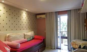 Imagem 4: Magnífica casa em excelente condomínio 4 qts , sendo 3 deles suítes piscina cozinha ampla