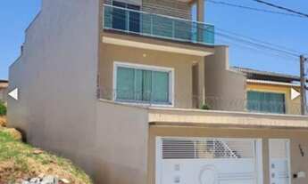 Imagem: Sobrado para venda com 4 quartos no Residencial