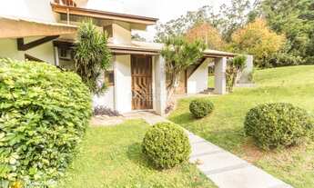 Imagem: Casa de condomínio, em terreno de 964m²