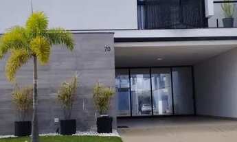 Imagem: O terreno possui 250 m², e área construída