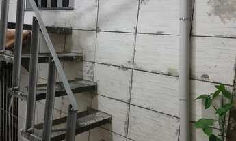 Imagem: Aluga-se 2 cômodos grandes área de serviço