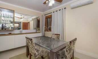 Imagem 4: Casa de 210m² - 3 dormitórios, churrasqueira, pátio e 4 vagas de garagem no Jardim do Sals