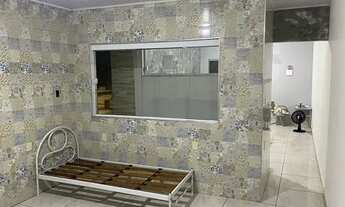 Imagem 5: Alugo Kitnet - Cozinha grande, banheiro, quarto/sala grande