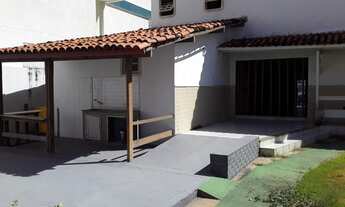 Imagem 2: Casa para venda possui 292 metros quadrados com 4 quartos