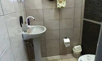 Imagem 7: Quarto, sala, cozinha e banheiro em Sepetiba (próximo a São Tarcício