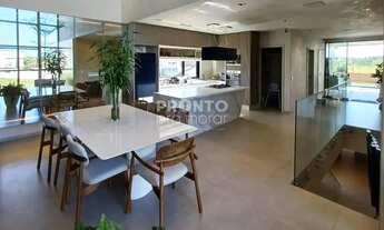 Imagem 2: Imóvel para venda possui 326 metros quadrados com 5 quartos