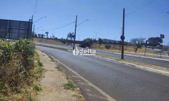 Imagem 2: Área Comercial disponível para venda no bairro Brasil em Uberlândia-MG