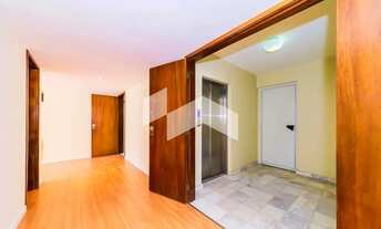 Imagem 2: Apartamento com 380 m², 4 quartos sendo 2 suítes para alugar no bairro Batel