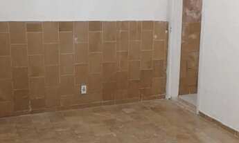 Imagem 2: ALUGO CASA DE FUNDOS QE 09 GUARÁ I PRÓXIMO AO METRÔ