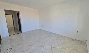 Imagem 2: Apartamento Grande - 3 Quartos, Varanda, Área de Serviço, Ótima Ventilação, Nascente - em