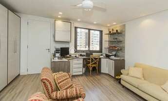 Imagem 2: Imóvel para aluguel possui 303 metros quadrados com 4 quartos em Petrópolis - Porto Alegre