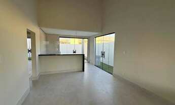 Imagem 2: Casa Térrea no Padang Beach Residence | Condomínio Pé na Areia