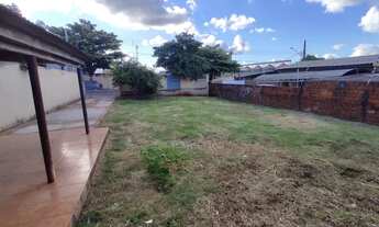 Imagem 5: Casa para Venda e Locação no Jardim Santa Rita 6 na Região Oeste de Londrina com 1 quarto