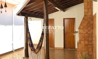 Imagem 5: Casa de 178m² com 3 dormitórios no bairro Parque do Castelo em Franca/SP