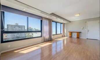 Imagem 2: Imóvel para venda possui 104 metros quadrados com 3 quartos em Menino Deus - Porto Alegre