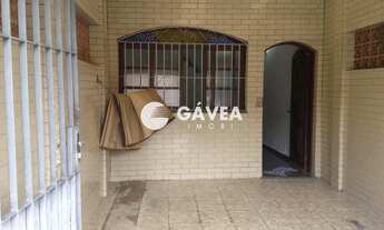 Imagem 3: Casa 2 dormitórios, vaga fechada, quintal, Centro