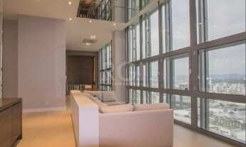 Imagem: Studio duplex com 64m² privativos, no 18º