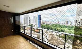 Imagem 2: Apartamento para venda possui 201 metros quadrados com 3 quartos em Miramar - João Pessoa