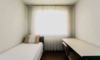 Imagem 2: Casa de 211m² com 3 quartos em rua calma no Pilarzinho