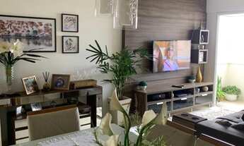 Imagem: Amazon de 3 quartos rico em armários nascente