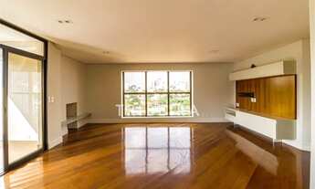 Imagem 3: Imóvel de 208m², com 4 suítes